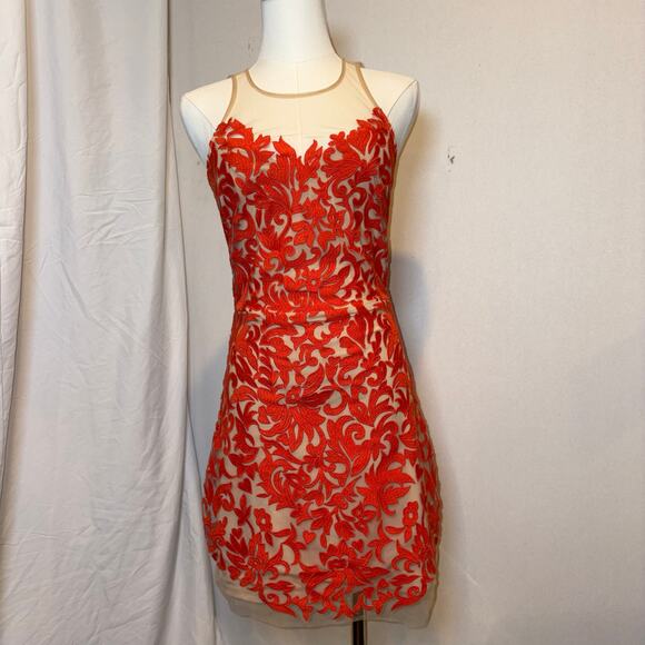 Bebe Size 4 Coral Lace/Mesh Party/Prom/Grad Dress - Picture 1 of 3